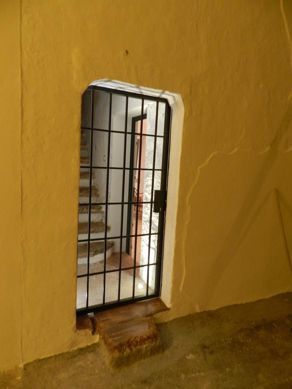 Casa Corte Con Terrazza Тавьяно Номер фото